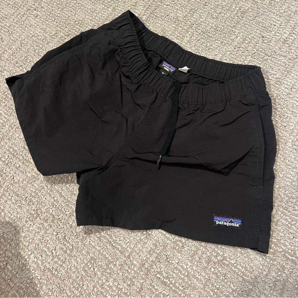 Black Patagonia baggies like new